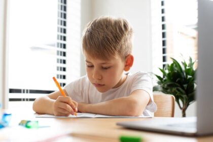 michael-zwaagstra:-all-students-should-learn-how-to-handwrite