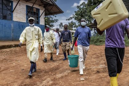 us-citizen-tests-positive-for-ebola-in-africa:-cdc