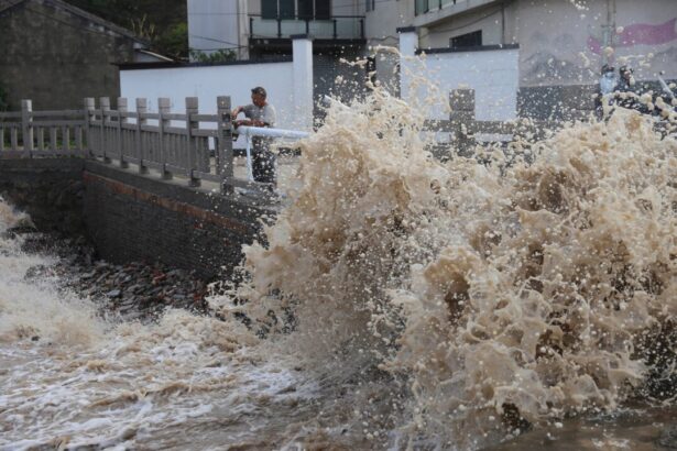 typhoon-bavi-makes-landfall-in-eastern-china-as-more-than-1-million-evacuated