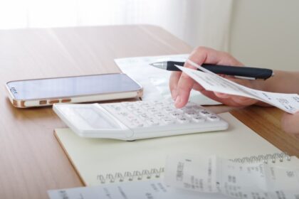 most-canadian-households-see-savings-decline-as-spending-growth-outpaces-income