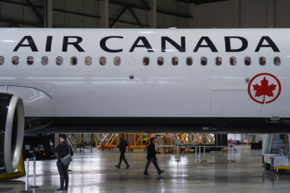 air-canada-reaches-tentative-contract-deal-with-11,000-iamaw-employees