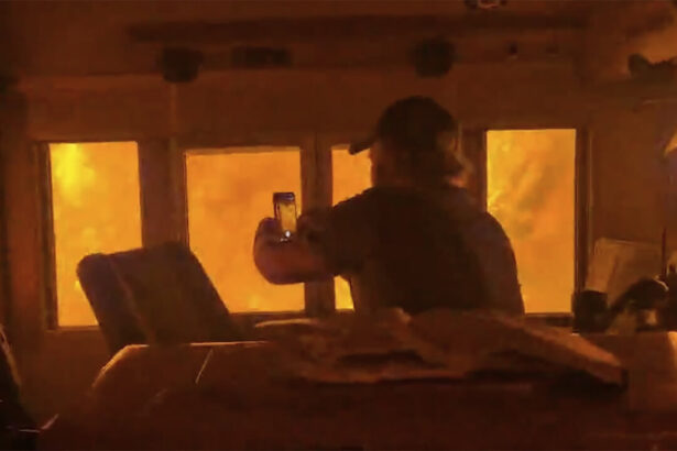 town-site-of-boston-bar,-bc,-ordered-to-evacuate-as-wildfire-flares