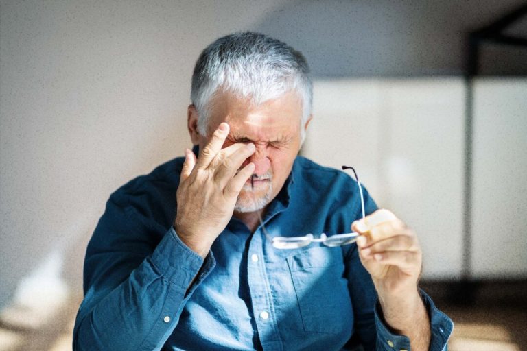 80-year-old-tcm-practitioner-shares-daily-routine-for-healthy-eyes