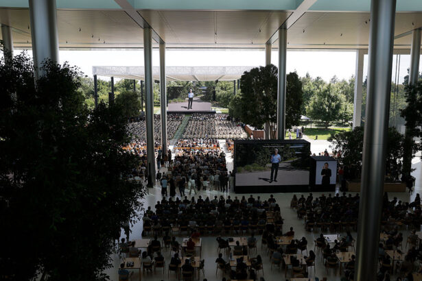 apple-briefly-passes-nvidia-as-world’s-most-valuable-company-before-nvidia-reclaims-lead