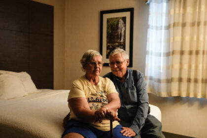 ontario-wildfire-evacuees-recall-ashes-‘landing-from-the-sky’-in-harrowing-escape