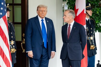 trump-says-he-pressed-carney-on-canada’s-wildfires-during-world-cup-final