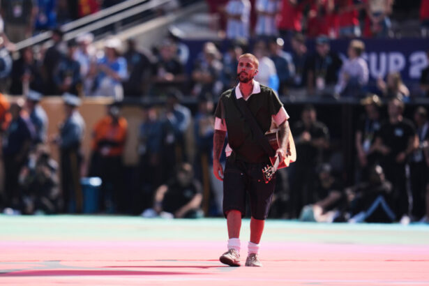 justin-bieber’s-‘hallelujah’-world-cup-show-comes-as-more-young-men-turn-to-religion