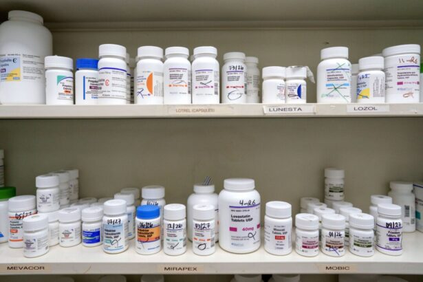 trump-announces-100-percent-tariff-on-generic-drugs-in-2028,-rising-to-200-percent-in-2029