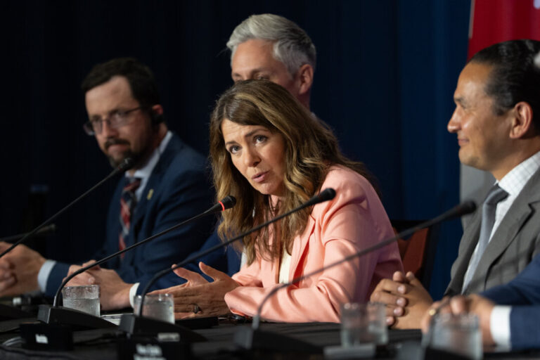 premiers-to-press-carney-on-trade-strategy,-health-transfers-in-joint-meeting