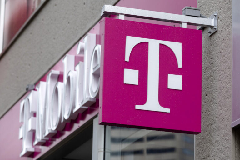 t-mobile-says-customer-attrition-likely-to-increase-next-quarter-due-to-plan-migration