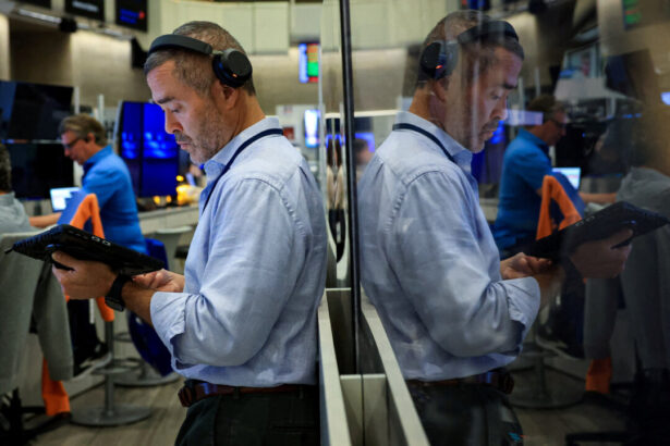 us-investors-rethink-bonds’-role-as-inflation-reshapes-portfolios