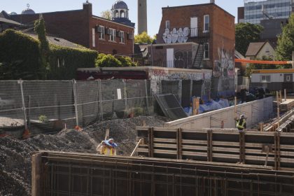 housing-starts-in-canada-likely-to-decline-further-into-2027:-cmhc-report