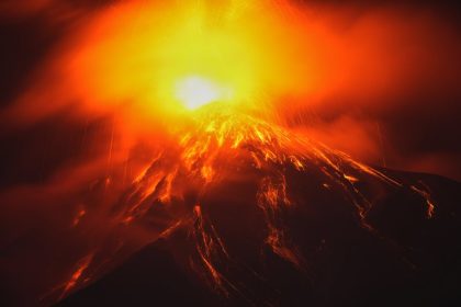 guatemala-evacuates-hundreds-of-villagers-after-eruption-of-fuego-volcano
