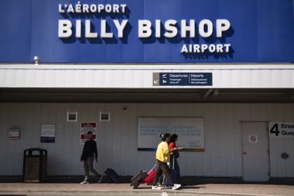 federal-government-rejects-expansion-of-toronto’s-billy-bishop-airport