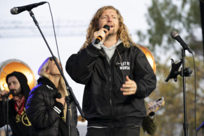 conservatives-demand-apology-from-minister-for-parks-canada’s-cancellation-of-permit-for-christian-musician