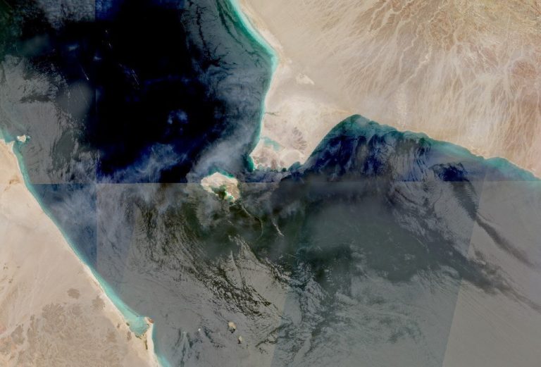 red-sea-crude-shipping-slows-amid-houthi–saudi-tensions