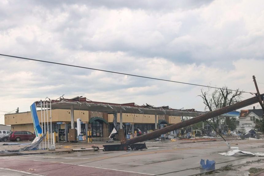 tornado-producing-storms-impact-states-around-lake-michigan