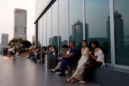 chinese-regime-widely-monitors-public-wi-fi-in-china-to-expand-surveillance;-expert-advises-against-connecting