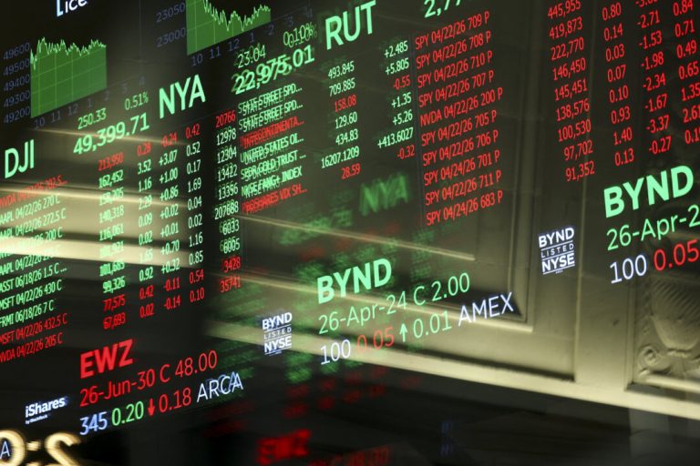 wall-street-boom-fuels-record-profits-at-big-banks