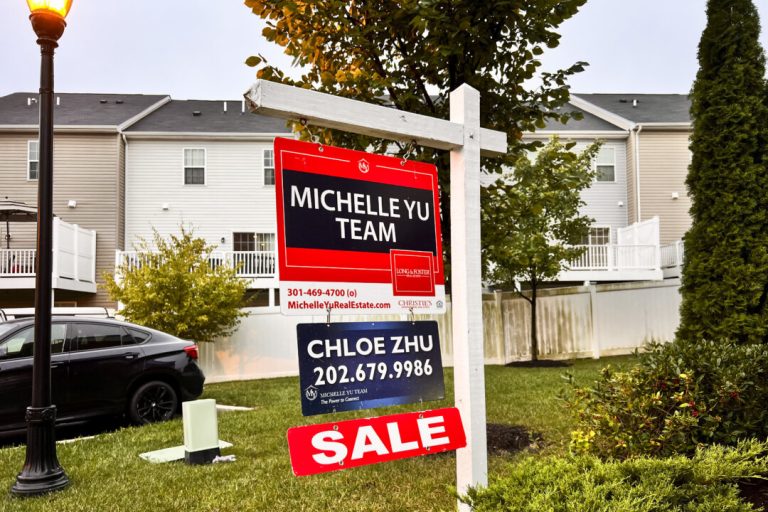 older-homeowners-paying-‘seniority-tax’-when-refinancing-mortgages:-bankrate
