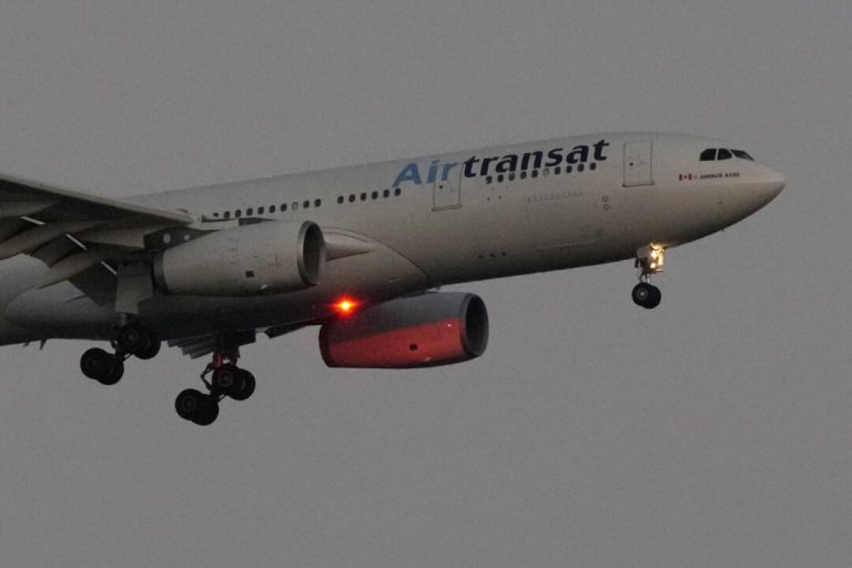 transat-to-tap-up-to-$150-million-in-federal-aid-as-airlines-struggle-with-fuel-costs