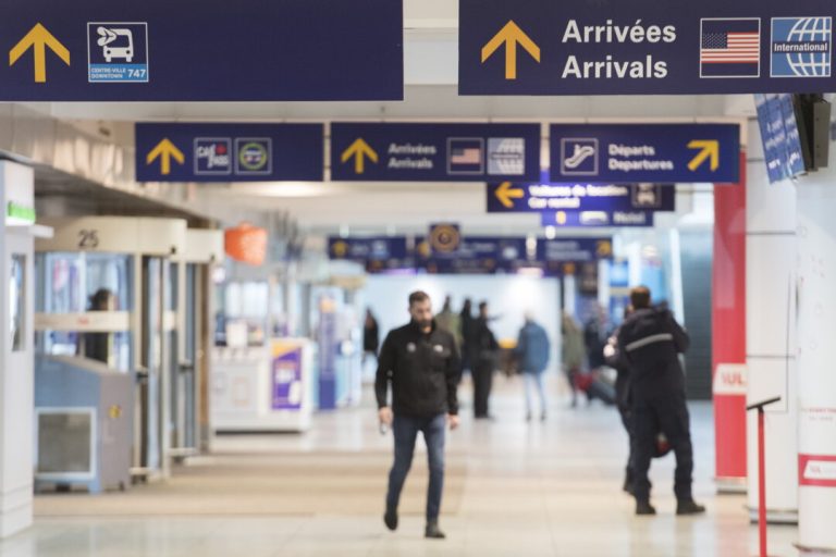 us-customs-operations-gradually-resume-at-montreal-airport-after-odour-disruption