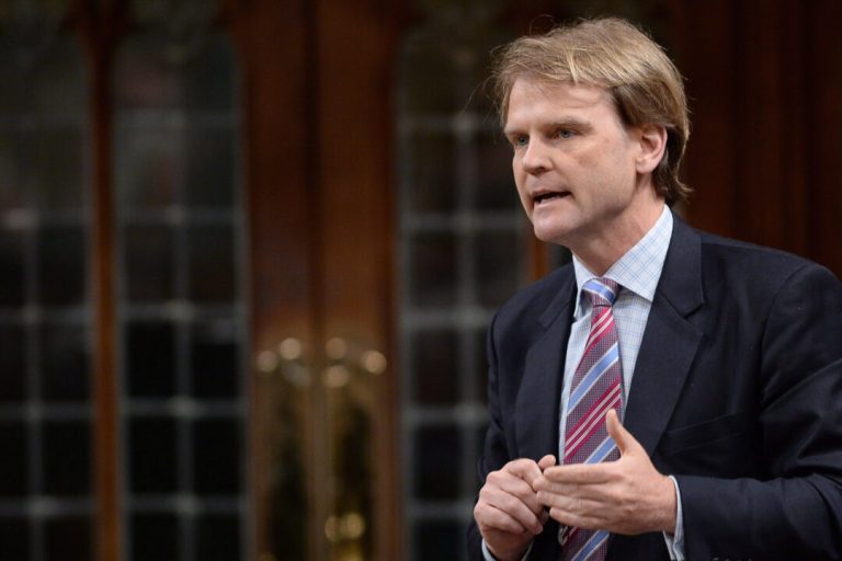 former-conservative-mp-chris-alexander-to-run-for-toronto-mayor
