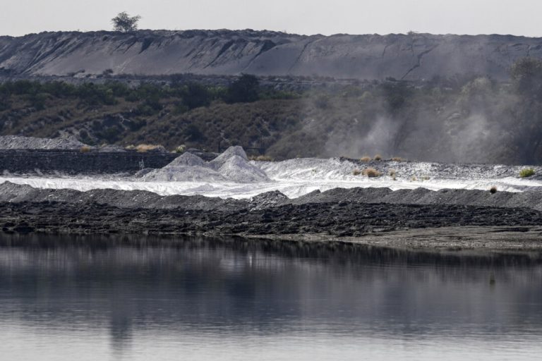 us-challenges-china’s-dominance-in-africa-with-new-rare-earth-bet