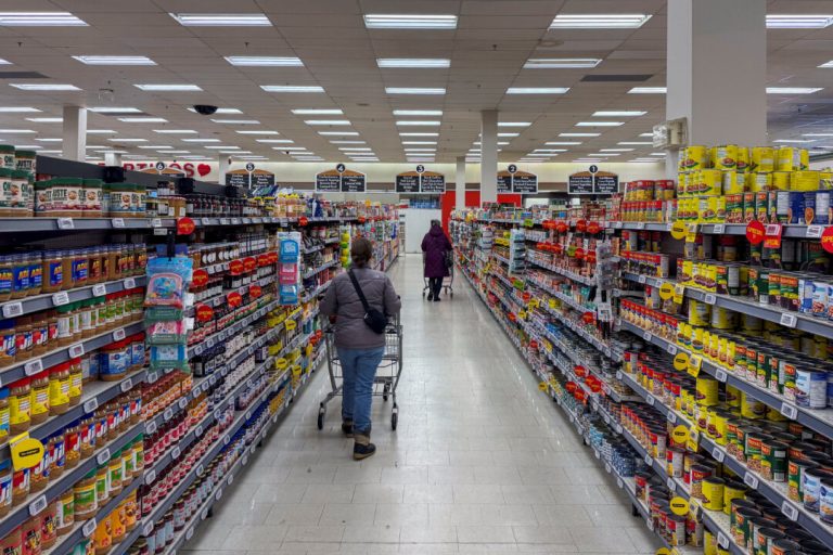 canadians-eating-less-meat,-skipping-meals:-internal-government-report