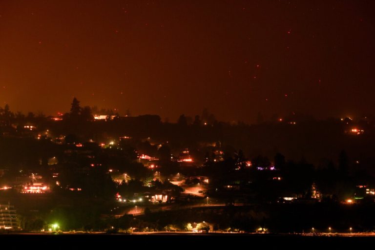 ‘it-was-a-warzone:’-survivors-describe-evacuating-bc-wildfires