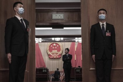 china’s-beidaihe-meetings-focus-on-2027-leadership,-ai,-and-chip-push