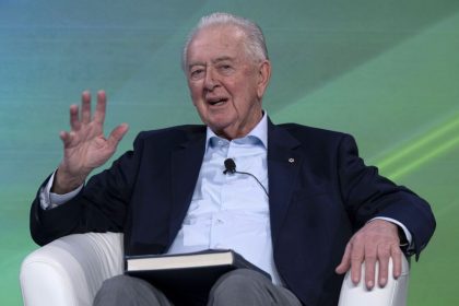preston-manning-launches-online-forum-ahead-of-alberta’s-independence-referendum