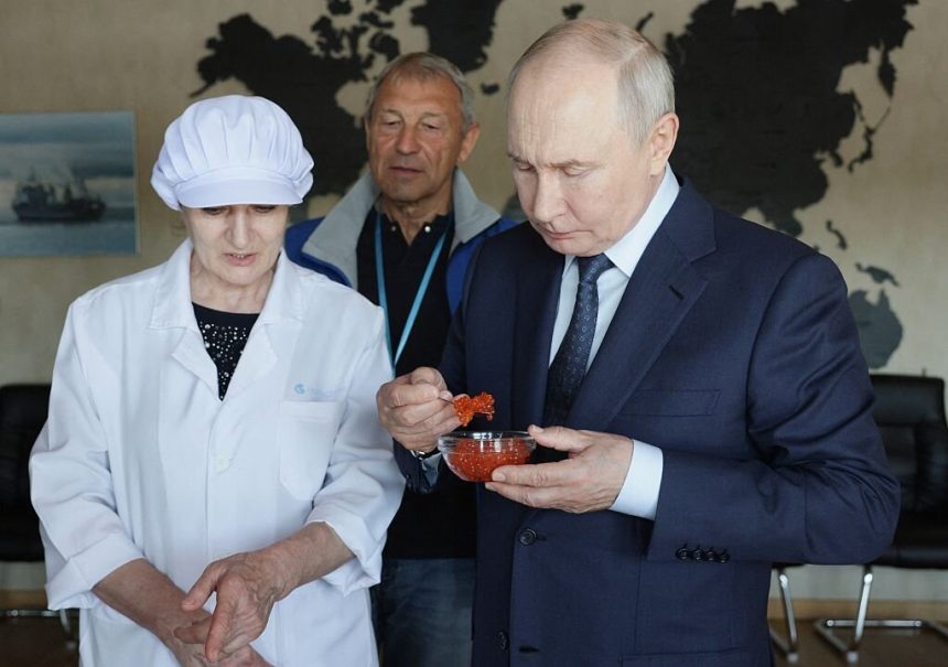 china-advancing-anti-us-strategy-by-standing-with-russia-as-putin-visits-disputed-islands-near-japan:-analysts