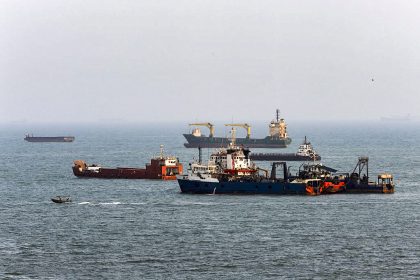 ship-hit-in-strait-of-hormuz-as-turkey-pushes-us-iran-talks