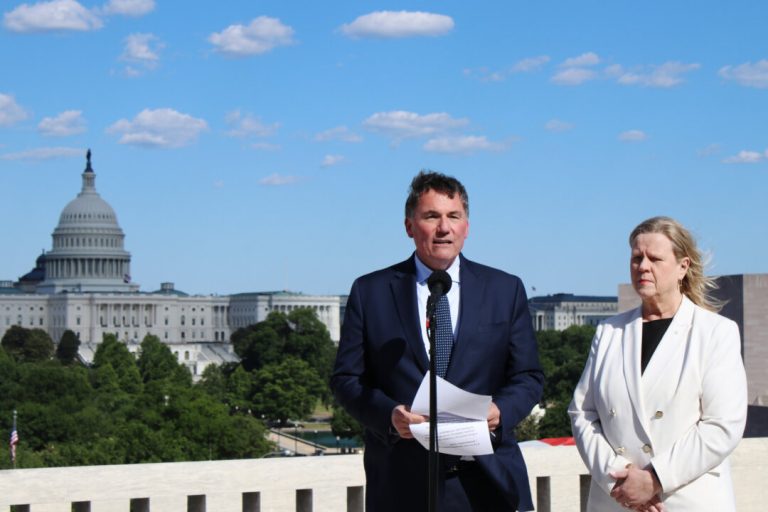 leblanc-says-canada-‘very-close’-to-deal-with-us-ahead-of-aug.-22-deadline