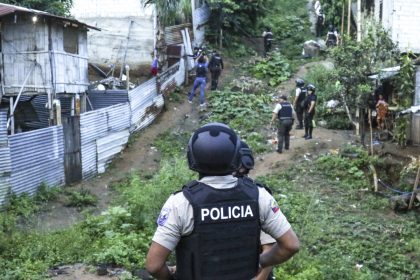 us-sanctions-15-people-linked-to-ecuadorian-narcotics-network