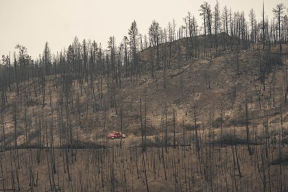 charred-road-to-recovery-as-crews-work-to-restore-services-in-bc’s-south-okanagan