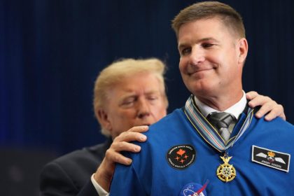 jeremy-hansen-becomes-first-non-nasa-astronaut-to-receive-us-space-medal-of-honor