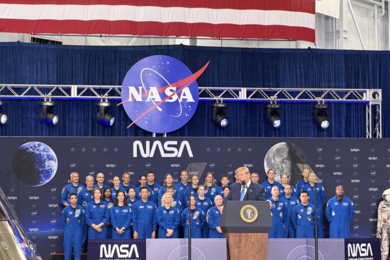 trump-establishes-space-academy,-awards-medals-of-honor-to-artemis-ii-astronauts
