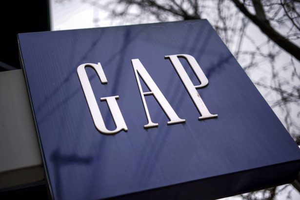 gap-stock-rallies-after-naming-retail-veteran-as-old-navy-ceo