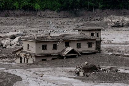 survivors-describe-race-to-escape-nepal–tibet-flood-as-families-search-for-missing