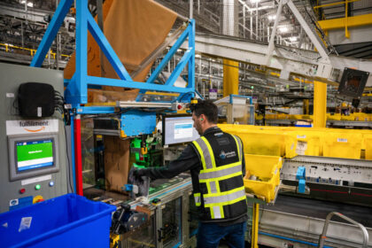 amazon-announces-$100-million-indiana-manufacturing-hub