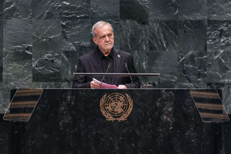 iranian-president-says-washington-must-decide-whether-to-end-conflict,-denies-iran-seeks-nuclear-bomb