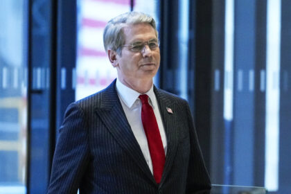 us-imposes-new-sanctions,-targets-iran’s-‘remaining-industrial-lifelines’