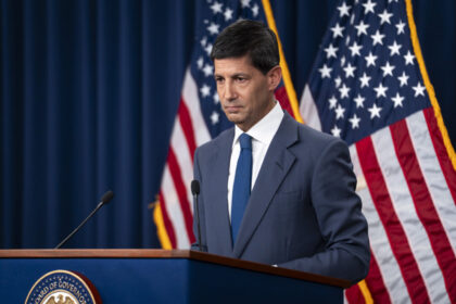 fed-expects-another-rate-hike-before-end-of-2026:-minutes