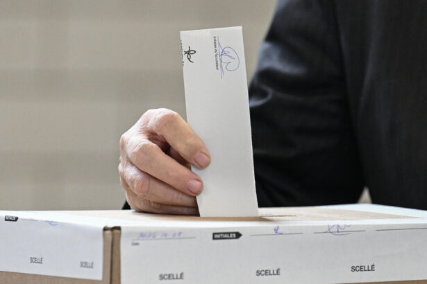 many-quebec-voters-got-false-election-information-from-chatbot,-mps-hear