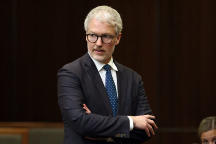 mps-probe-nato-suspect’s-screening-as-privacy-commissioner-says-past-fraud-finding-could’ve-been-shared