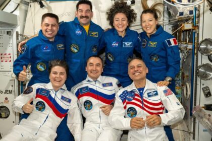astronauts-returning-to-earth-after-nearly-8-months-in-space:-nasa