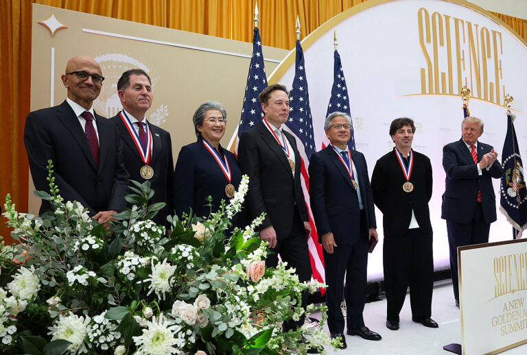trump-honors-tech-leaders-with-nation’s-top-awards-in-science-and-technology