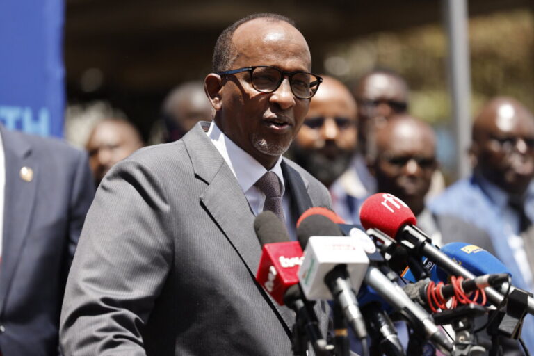 ebola-spreads-to-kenya,-patient-dies